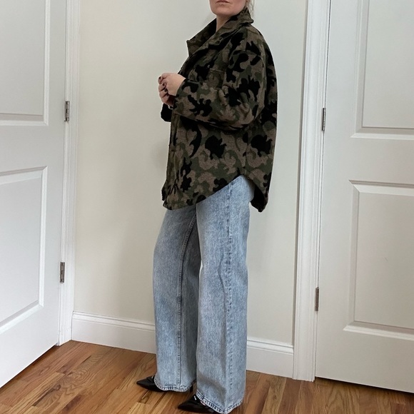 ABS Camo Print Fleeced Shirt Jacket - Picture 3 of 9